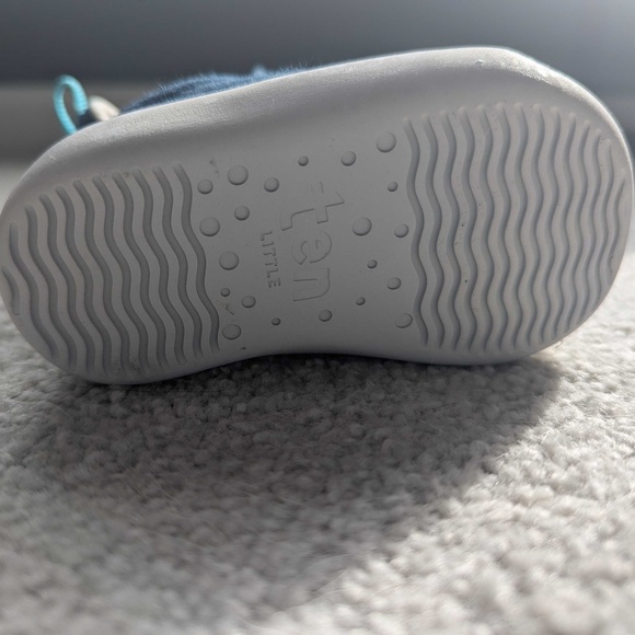 Ten Little Navy Size 4 Toddler Shoes - Picture 4 of 5